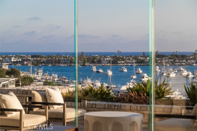 Detail Gallery Image 19 of 60 For 1535 Dolphin Terrace, Corona Del Mar,  CA 92625 - 3 Beds | 3/1 Baths