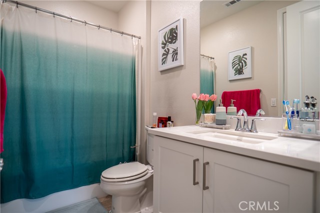 Detail Gallery Image 25 of 31 For 20525 Martingale, Saugus,  CA 91350 - 3 Beds | 3 Baths