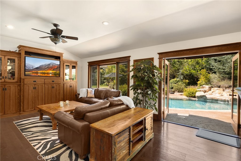 25df3af9 1b8d 44ad 85df 771041f763a8