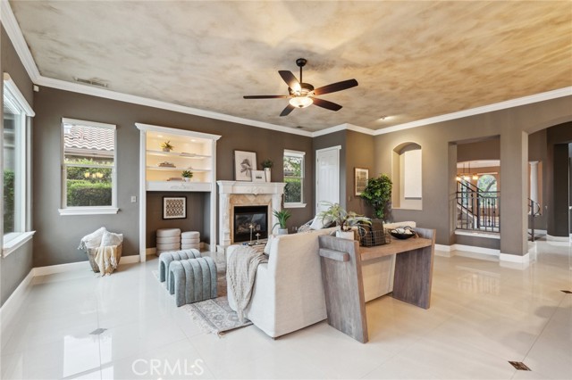 Detail Gallery Image 38 of 61 For 4918 W Bluff, Fresno,  CA 93722 - 5 Beds | 3/1 Baths