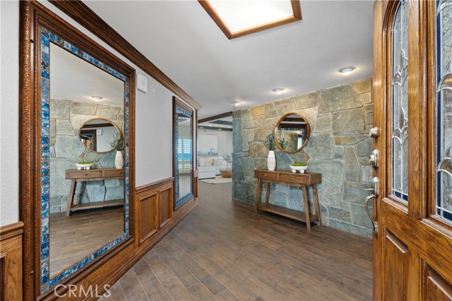 504 Avenida De La Riviera, San Clemente CA: https://media.crmls.org/medias/25df8066-acf1-4539-9aa9-333641e6838f.jpg