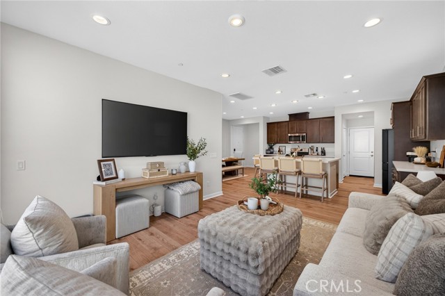 Detail Gallery Image 17 of 71 For 32664 Brunello, Temecula,  CA 92591 - 4 Beds | 3 Baths