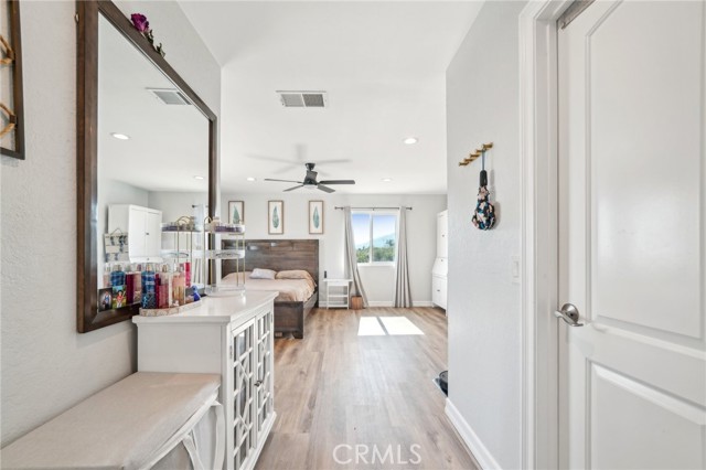 7906 Appaloosa Court, Rancho Cucamonga CA: https://media.crmls.org/medias/25e0cd37-4ccc-4118-a634-24ad107bbb69.jpg