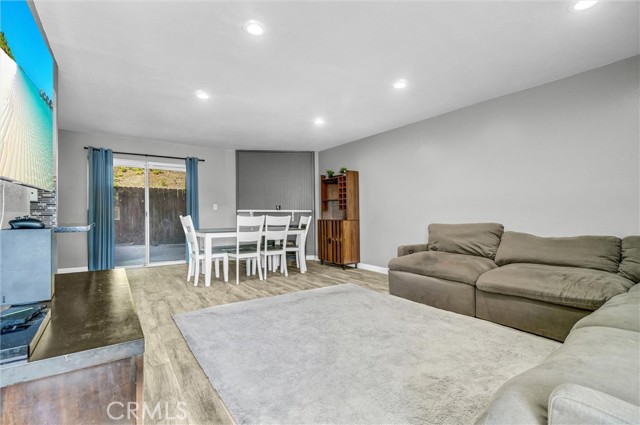 Detail Gallery Image 9 of 41 For 1135 Rosecrans 30a,  Fullerton,  CA 92833 - 2 Beds | 2 Baths