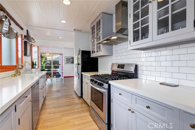 Detail Gallery Image 66 of 72 For 532 Rialto Ave, Venice,  CA 90291 - 3 Beds | 2 Baths