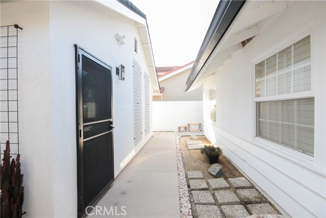 Detail Gallery Image 45 of 57 For 10211 Cliff Dr, Huntington Beach,  CA 92646 - 4 Beds | 3 Baths