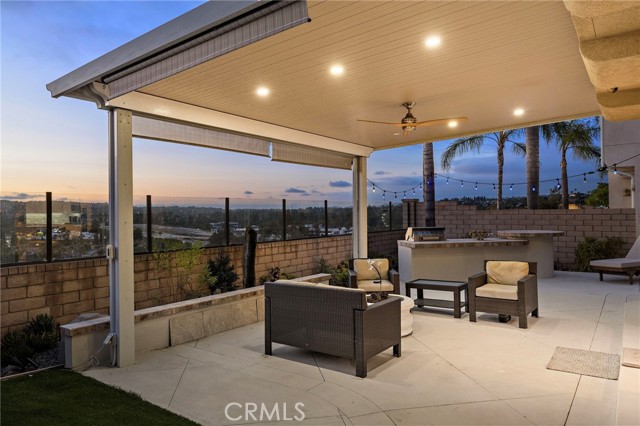 9 Durham Court, Laguna Niguel CA: https://media.crmls.org/medias/25e32964-e6ed-42d5-a573-9f397d89f731.jpg