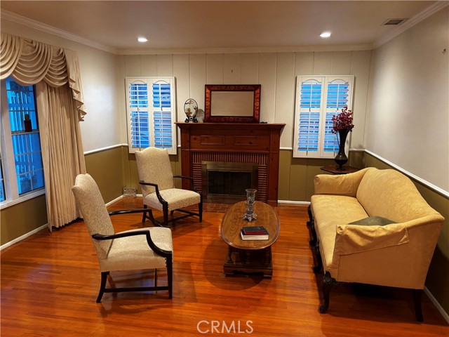 Detail Gallery Image 2 of 4 For 5503 Golden West Ave, Temple City,  CA 91780 - 2 Beds | 1/1 Baths