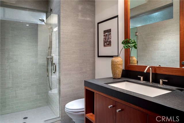 732 The Strand, Hermosa Beach, California 90254, 4 Bedrooms Bedrooms, ,2 BathroomsBathrooms,Residential,Sold,The Strand,SB25197850