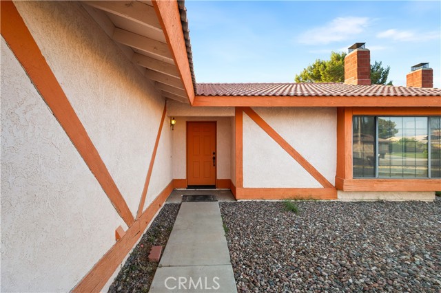 Detail Gallery Image 5 of 39 For 15164 Mesquite Ave, Victorville,  CA 92394 - 3 Beds | 2 Baths