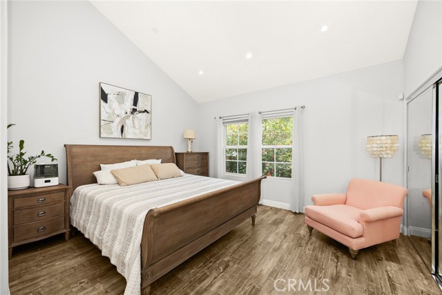 2745 Montrose Avenue, Montrose CA: https://media.crmls.org/medias/25e5114a-4441-44a4-a2e8-ffaf57bdd4cc.jpg