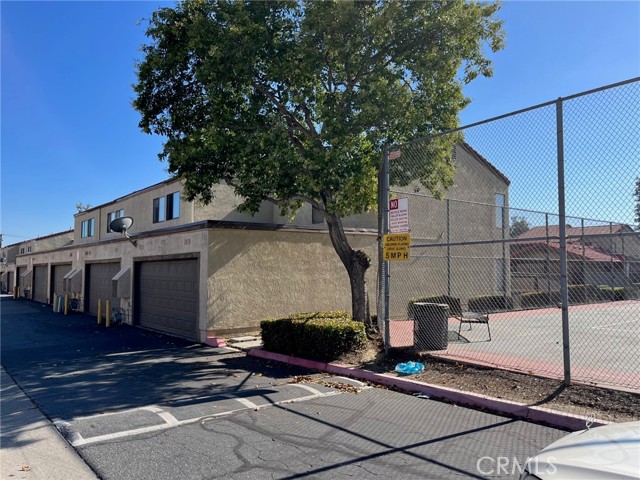 Detail Gallery Image 23 of 26 For 9250 Citrus Ave. #E,  Fontana,  CA 92335 - 2 Beds | 2 Baths