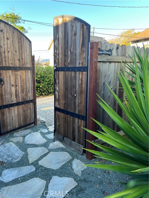 664 Toro Street, San Luis Obispo CA: https://media.crmls.org/medias/25e5487e-2360-4597-89d9-33566cfa5337.jpg