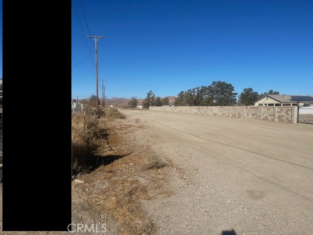 1925 62nd St W., Rosamond CA: https://media.crmls.org/medias/25e5af01-2161-4b83-a86e-74ef53e8bb83.jpg