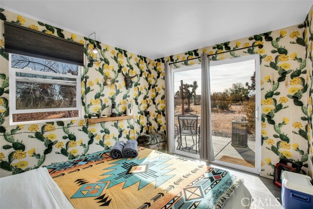 59427 La Crescenta Drive, Yucca Valley CA: https://media.crmls.org/medias/25e5d45d-a665-4976-a9df-948b933bc264.jpg
