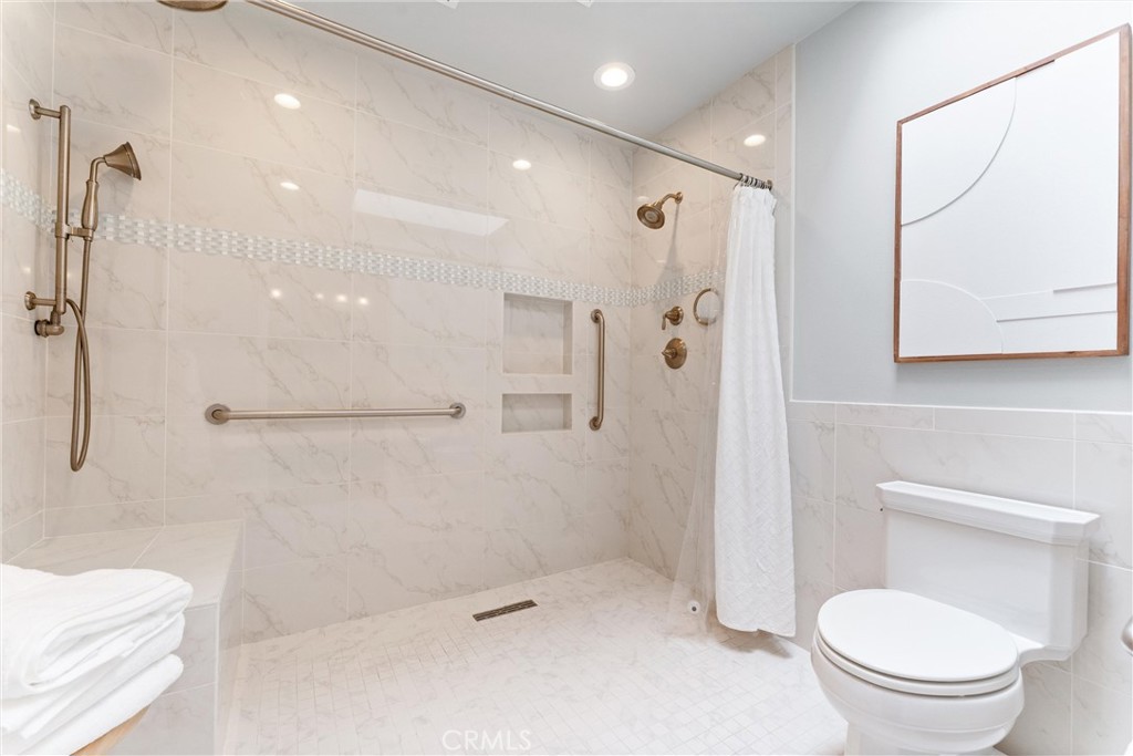 MLS #OC25137424 img 28