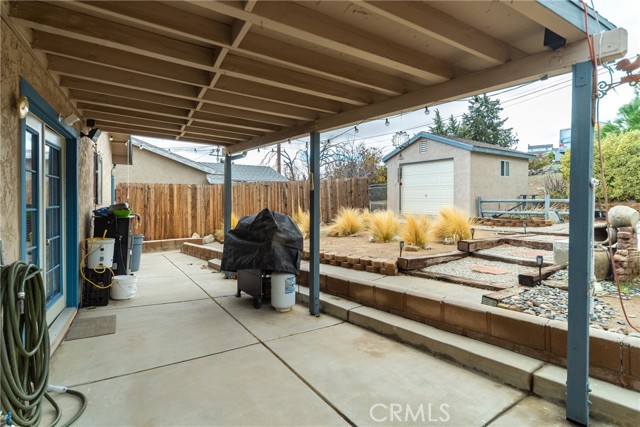 42868 Ranch Club Road, Lake Elizabeth CA: https://media.crmls.org/medias/25e60768-8ab8-4049-882d-2d975270a583.jpg