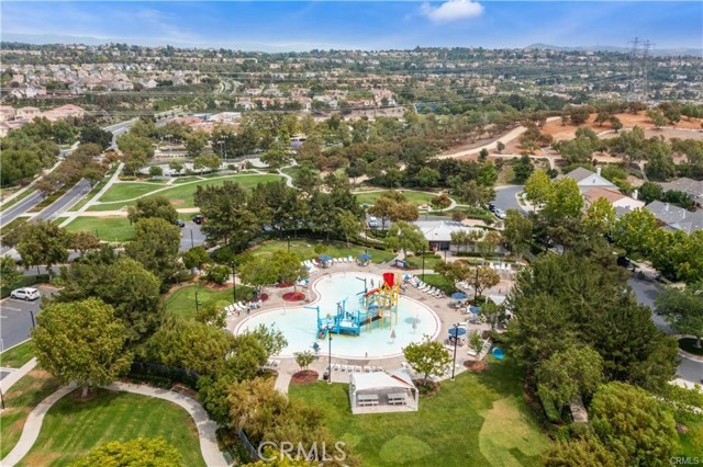 8 Caltrop Way, Ladera Ranch CA: https://media.crmls.org/medias/25e60b91-4fd5-4c66-b90e-e2f391d8348b.jpg