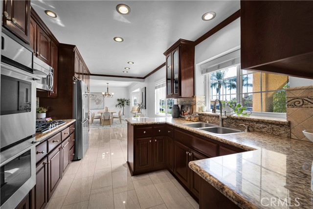 Detail Gallery Image 3 of 43 For 9243 Balfour, Pico Rivera,  CA 90660 - 3 Beds | 3/1 Baths