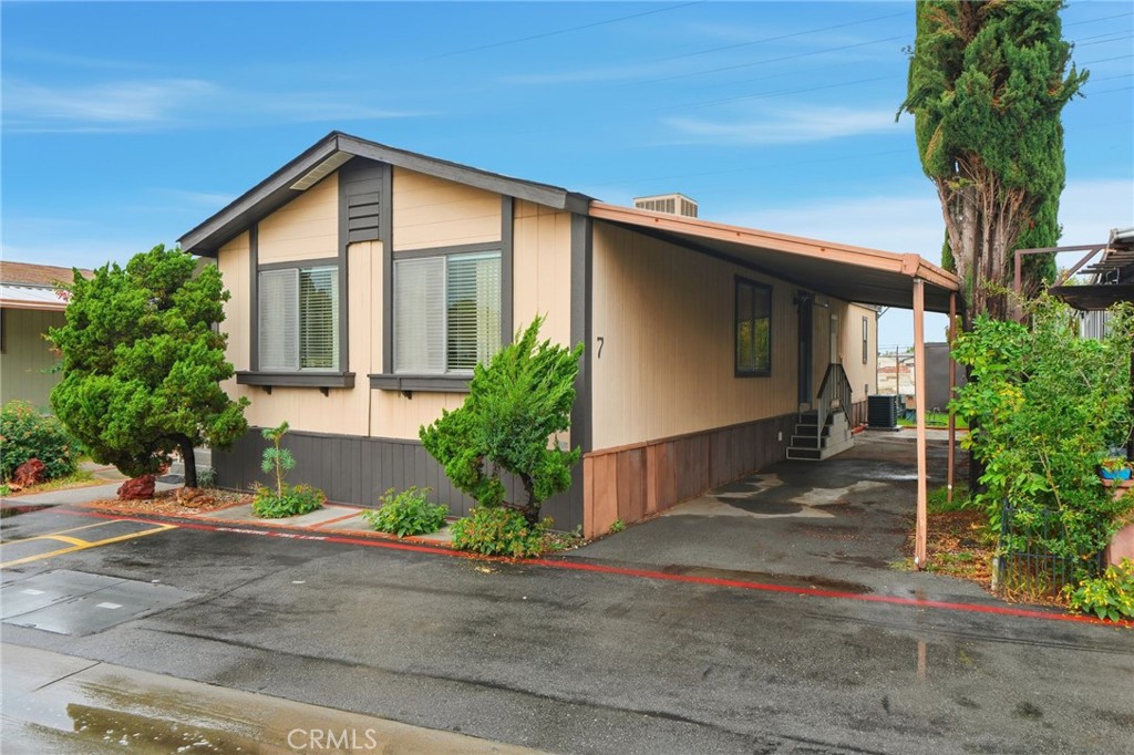 MLS #SR25262551 image #3