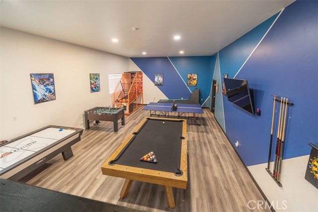 39607 Forest Road, Big Bear Lake CA: https://media.crmls.org/medias/25e69e49-8c68-479b-8467-ef276bbfc4fb.jpg