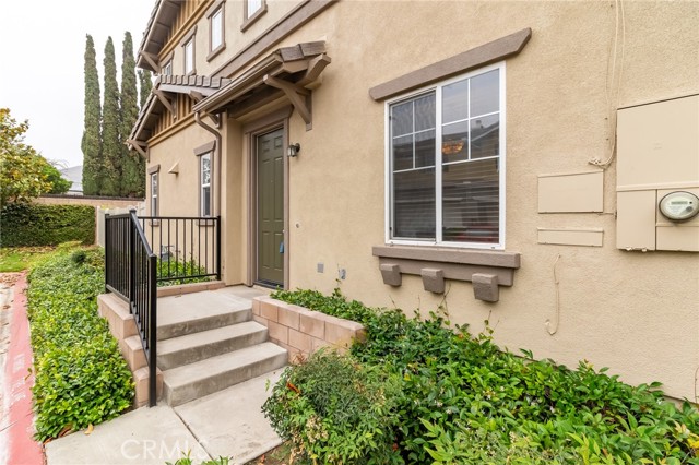 22326 Blue Lupine Circle, Grand Terrace CA: https://media.crmls.org/medias/25e7037f-5273-4f5b-9c8f-c6deca59325e.jpg