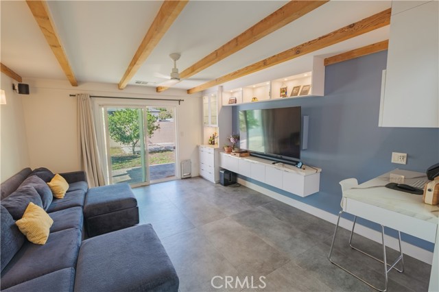 Detail Gallery Image 15 of 49 For 6641 Gerald Ave, Van Nuys,  CA 91406 - 4 Beds | 2 Baths