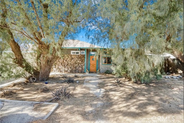 Detail Gallery Image 1 of 49 For 15880 La Vida Dr, Palm Springs,  CA 92262 - 3 Beds | 4 Baths