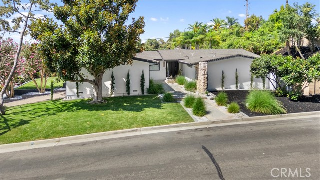 Detail Gallery Image 2 of 58 For 4816 Saint Andrews Ave, Buena Park,  CA 90621 - 5 Beds | 3 Baths