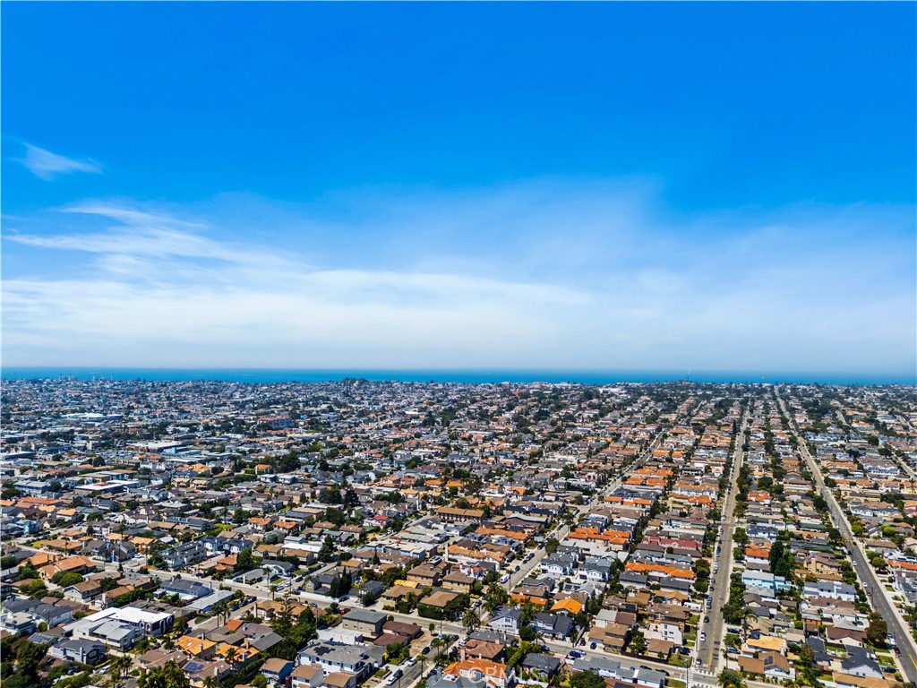 https://media.crmls.org/medias/25e96f2b-200c-4f5d-be89-20e40d14dab0.jpg?preset=X-Large