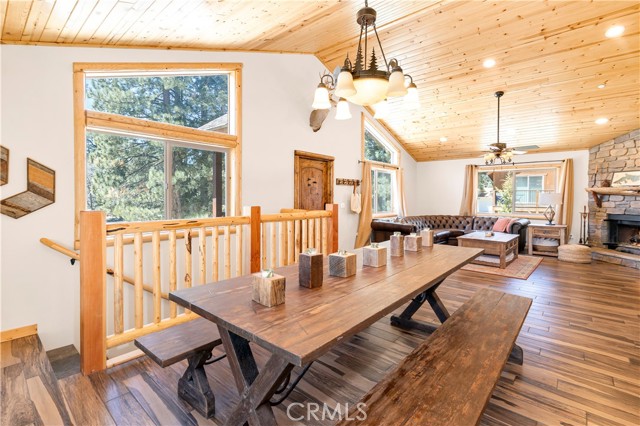 43485 Colusa Drive, Big Bear Lake CA: https://media.crmls.org/medias/25e98e9a-469c-4d38-851b-8046736c88f5.jpg