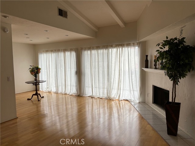 Image 2 for 18448 Lemarsh St #53, Northridge, CA 91325