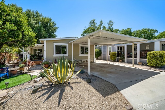 68 Via San Carlos