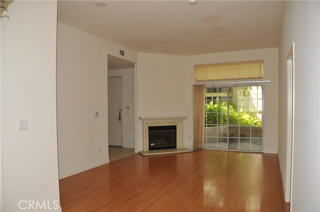 Detail Gallery Image 7 of 20 For 6922 Knowlton Pl #104,  Los Angeles,  CA 90045 - 2 Beds | 2 Baths