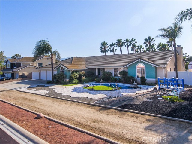 2332 Stallion Dr, Norco, CA 92860