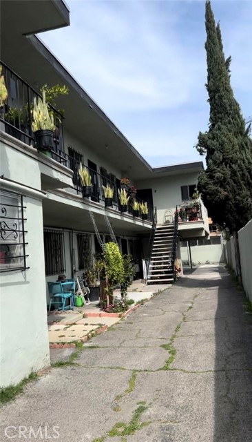 1032 N Berendo Street, Los Angeles, CA, 90029 1032 N Berendo Street, Los Angeles, CA, 90029