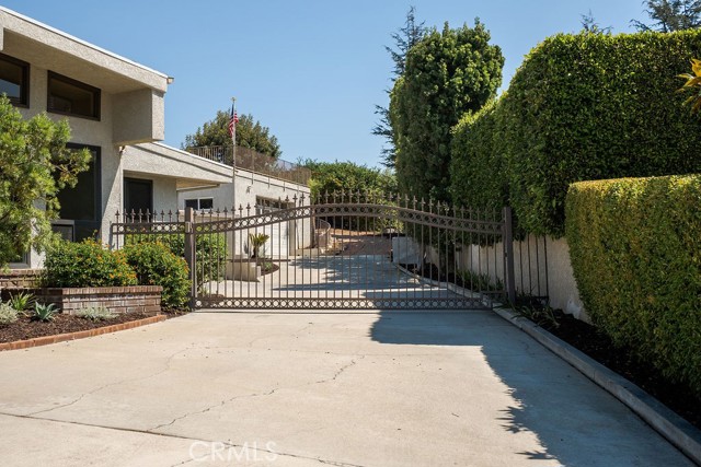 9761 Daron Drive, Villa Park CA: https://media.crmls.org/medias/25ecc304-7537-48b9-87ed-c084711d7855.jpg