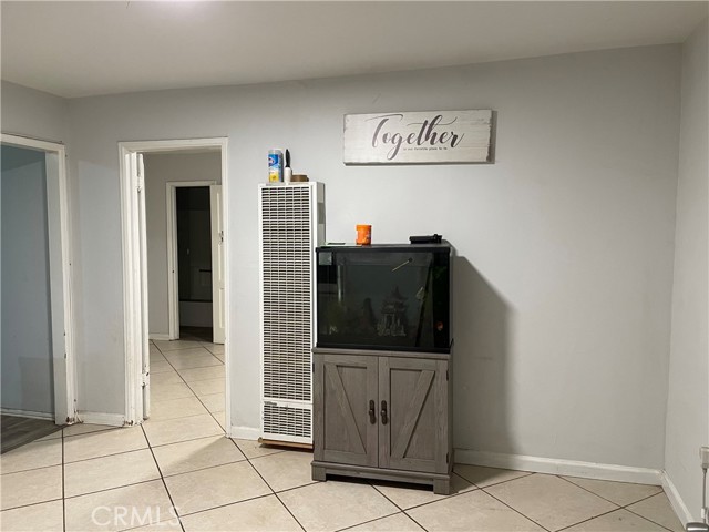 Detail Gallery Image 4 of 11 For 1543 W Orange Grove, Pomona,  CA 91768 - 1 Beds | 1 Baths