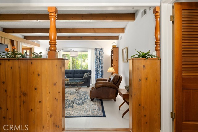 23856 Aetna Street, Woodland Hills CA: https://media.crmls.org/medias/25ed1100-6ea3-4873-9337-3747ca5e2bd4.jpg