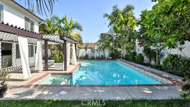 Detail Gallery Image 7 of 42 For 973 Azalea Dr, Costa Mesa,  CA 92626 - 4 Beds | 3 Baths