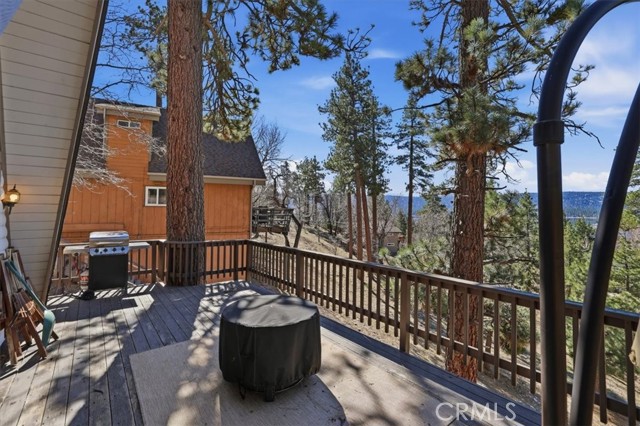 Detail Gallery Image 25 of 40 For 1146 Ridge, Fawnskin,  CA 92333 - 2 Beds | 1 Baths