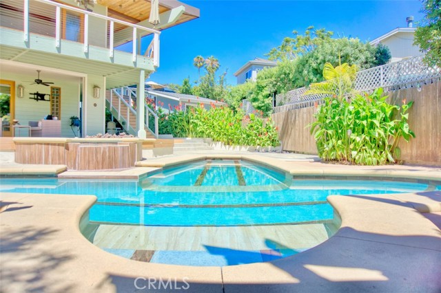 27062 Calle Juanita, Dana Point CA: https://media.crmls.org/medias/25eed993-fae3-4a2c-98d7-c546ff8e057a.jpg