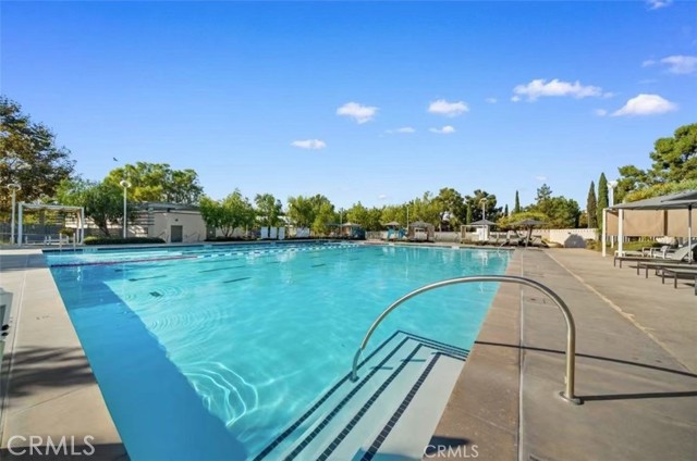 221 Stage, Irvine CA: https://media.crmls.org/medias/25ef4f8e-a2ab-4f6c-8b61-2a9c1253c519.jpg