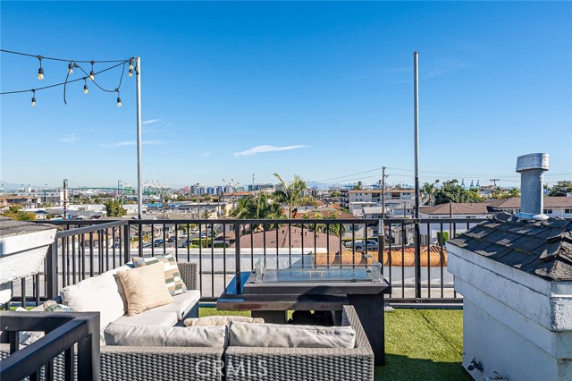 Detail Gallery Image 28 of 35 For 825 W 6th St #3,  San Pedro,  CA 90731 - 3 Beds | 2/1 Baths