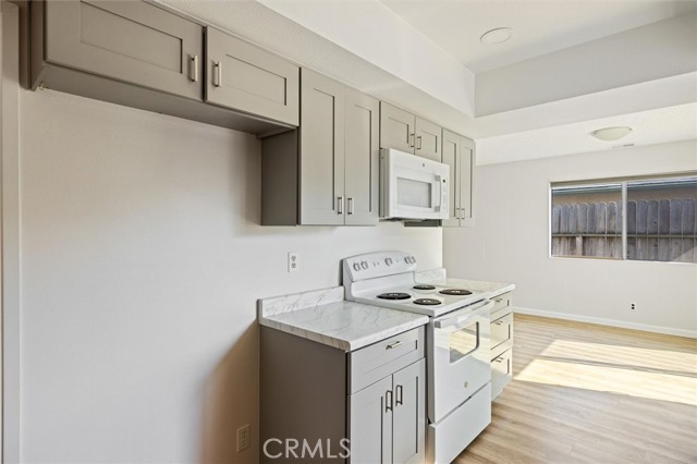 Detail Gallery Image 14 of 39 For 1315 9th St, Los Osos,  CA 93402 - 3 Beds | 2 Baths