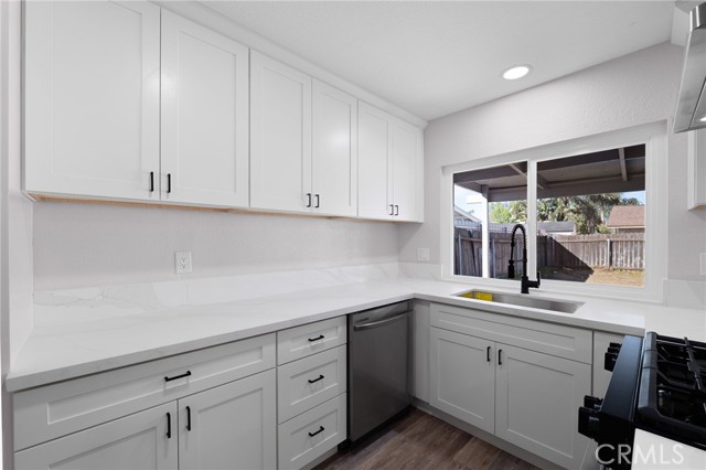 Detail Gallery Image 14 of 57 For 2714 S Pebble Beach Ct, Ontario,  CA 91761 - 4 Beds | 2 Baths