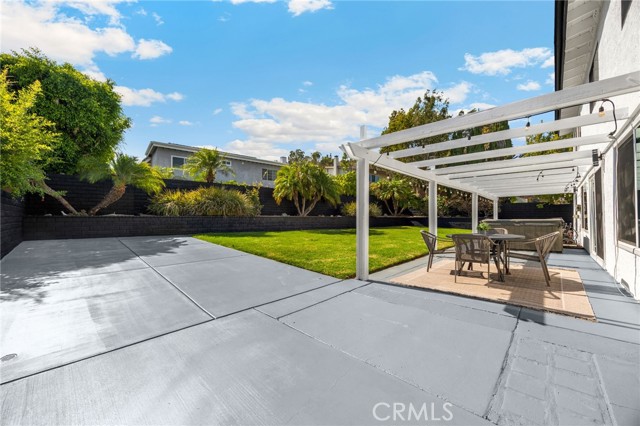 6191 Jacaranda Lane, Yorba Linda CA: https://media.crmls.org/medias/25f0d617-0f3d-417b-9d76-9b4154e49fb6.jpg