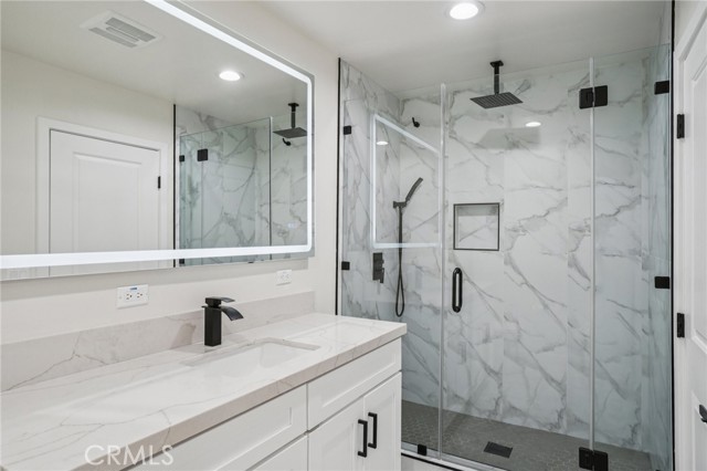 Detail Gallery Image 17 of 40 For 21922 Erie Ln, Lake Forest,  CA 92630 - 4 Beds | 3 Baths