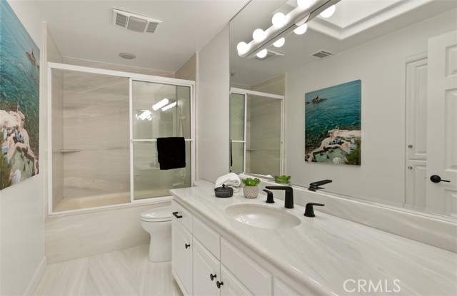 16201 Santa Barbara Lane, Huntington Beach CA: https://media.crmls.org/medias/25f10472-fcfa-4d86-9d49-16355a6c83a7.jpg