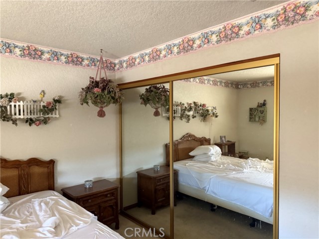 Detail Gallery Image 9 of 28 For 17747 Walnut, Hesperia,  CA 92345 - 3 Beds | 2 Baths